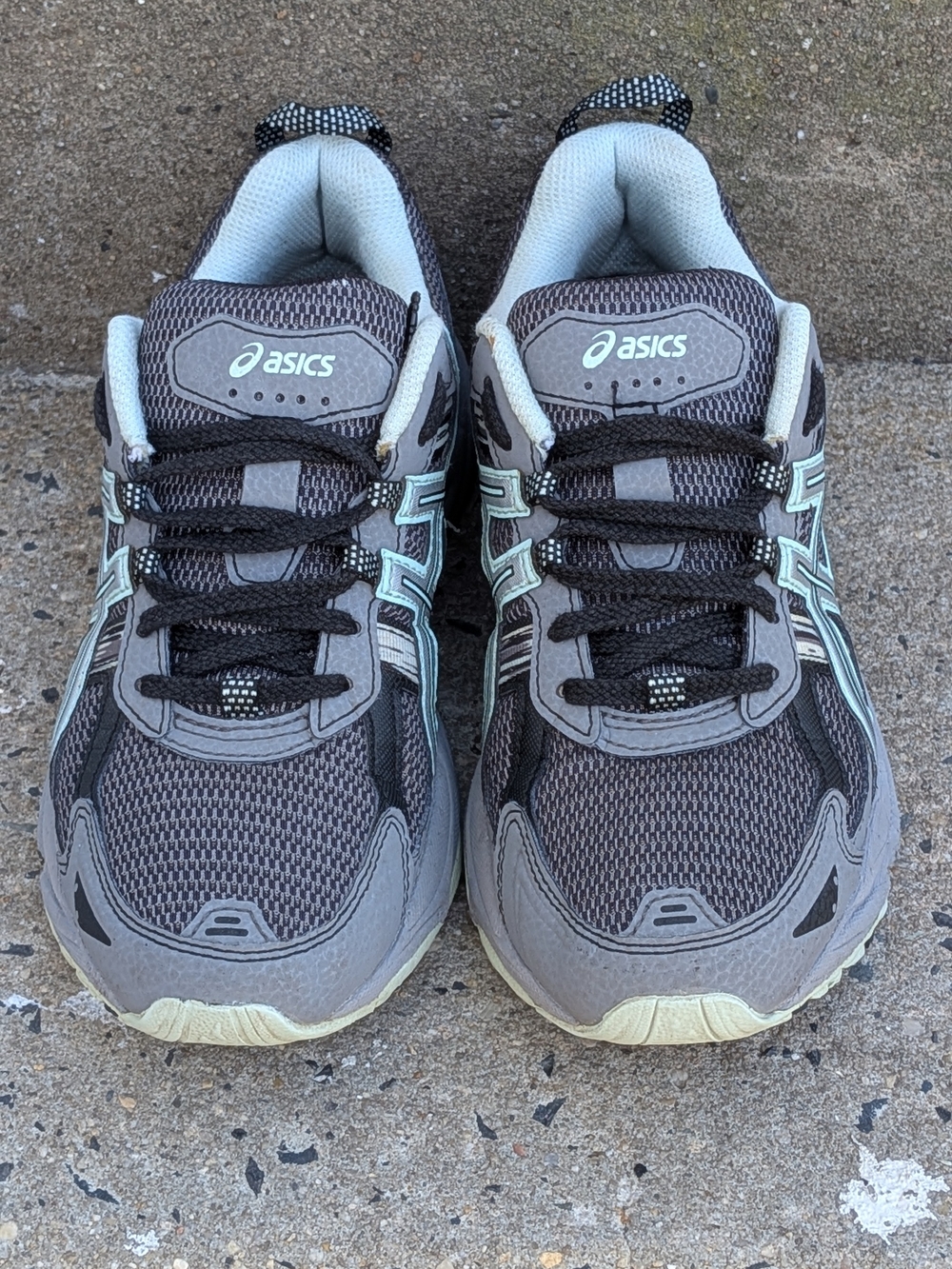 ASICS Women's Gray Athletic Running Shoes with Mint Accents Size 7 - Picture 3 of 5